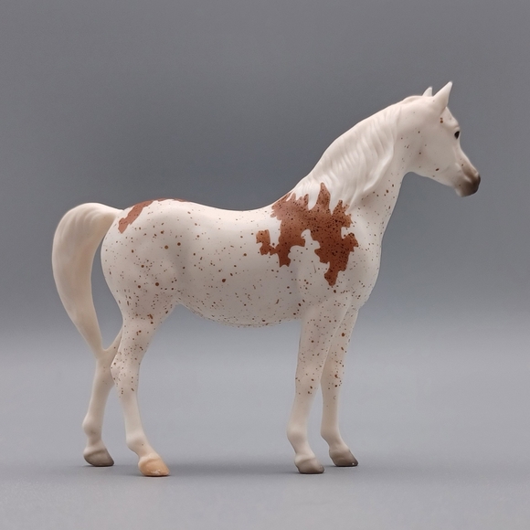 Breyer Madonna - Picture 5 of 15